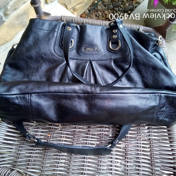 Coach Signature Logo  Excellent Condition - Picture 5 of 5